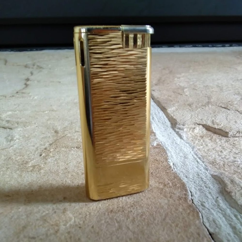 Decor Only Vintage Gold Tone Colibri